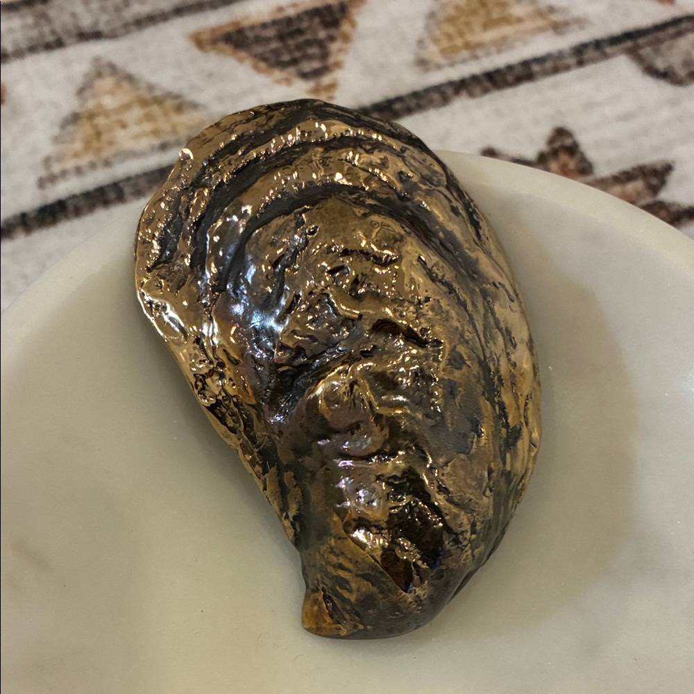 Mau-House Oyster Bottle Opener